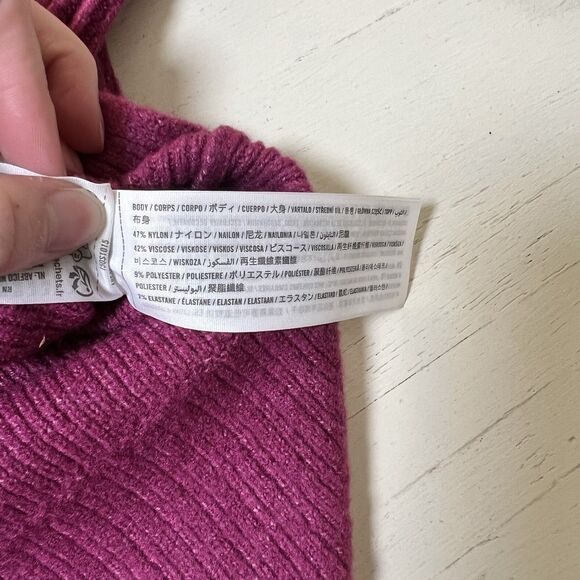 Abercrombie & Fitch Women’s M Magenta Ribbed Crewneck Sweater Preppy Minimalist - Picture 3 of 4